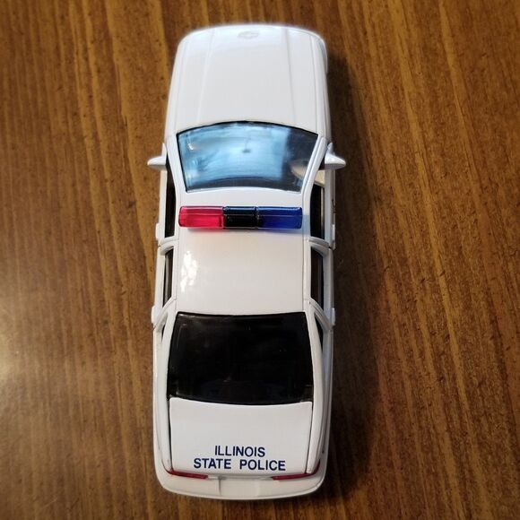Illinois State Police Road Champs die cast police car 1:43 scale - Picture 5 of 12